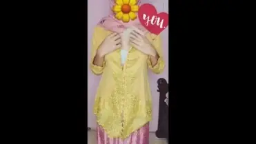 Live Ukhti Kebaya Hijab Pink Menggoda WOT Viral Indo poster