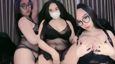 Ratu Glowing Montok Pamer Lingerie Hitam Viral Hot poster